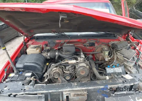 1996 Chevrolet Gmt-400 C2500 from USA, damaged, VIN 1GCFC24RXTZ180027